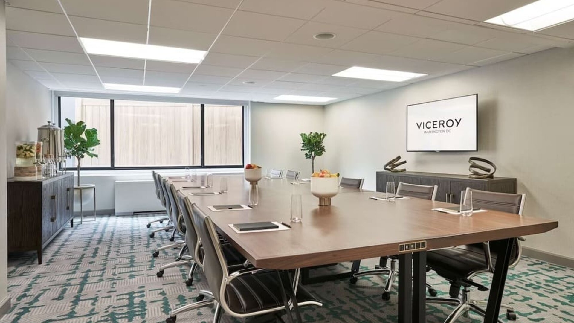 Meeting room at Viceroy Washington DC.