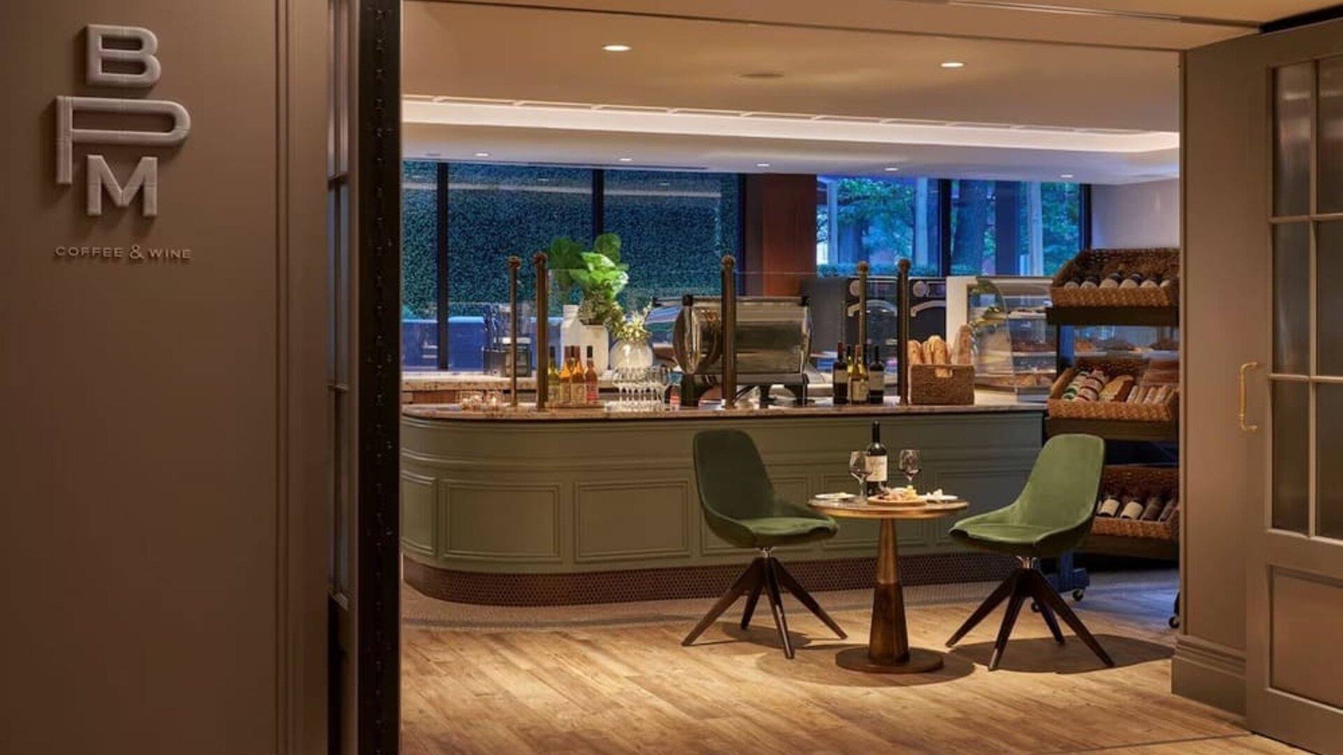 Breakfast area at Viceroy Washington DC.