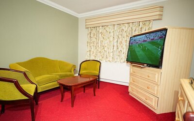 Consort Hotel & Urban Spa