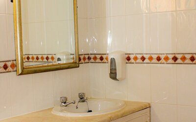 Consort Hotel & Urban Spa