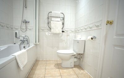 Consort Hotel & Urban Spa