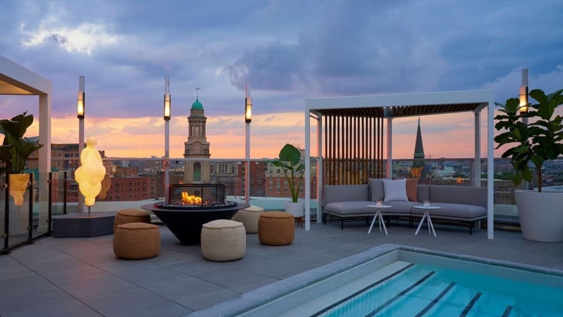 Outdoor pool and lounge at Hotel Zena Washington DC.