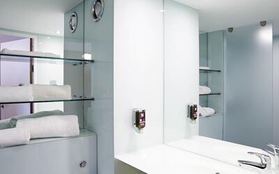 Room, 1 Double Bed (The Queen)