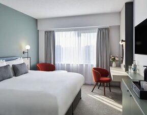 King room at Leonardo Hotel Dublin Parnell Street.