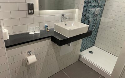 Holiday Inn Doncaster A1 M Jct 36 by IHG