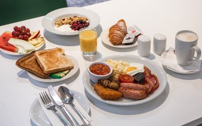 Holiday Inn Doncaster A1 M Jct 36 by IHG
