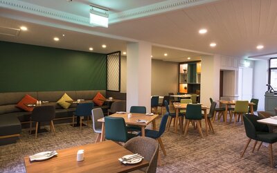 Holiday Inn Doncaster A1 M Jct 36 by IHG