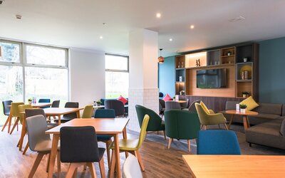 Holiday Inn Doncaster A1 M Jct 36 by IHG