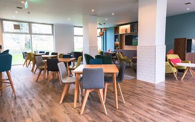 Holiday Inn Doncaster A1 M Jct 36 by IHG