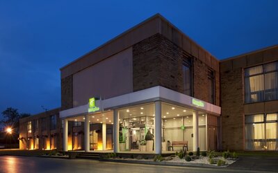 Holiday Inn Doncaster A1 M Jct 36 by IHG