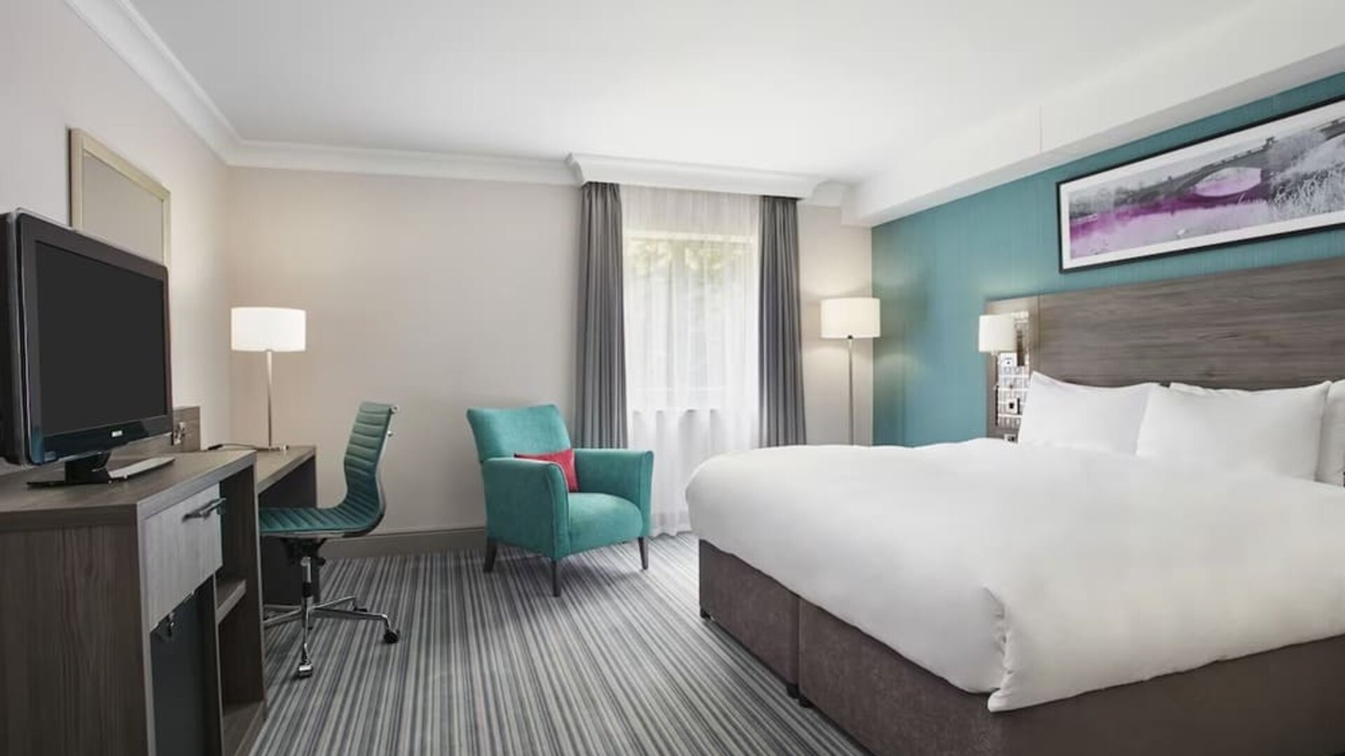 King bed at Leonardo Hotel East Midland Airport.