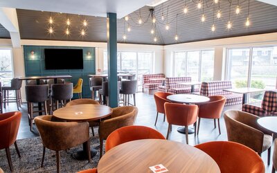 Almondsbury Inn & Lounge