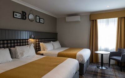 Almondsbury Inn & Lounge