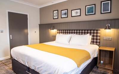Almondsbury Inn & Lounge