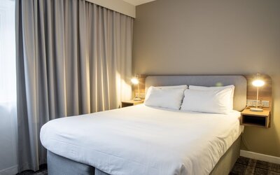 Almondsbury Inn & Lounge