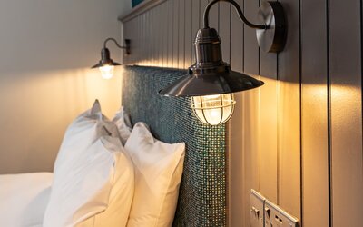 Almondsbury Inn & Lounge