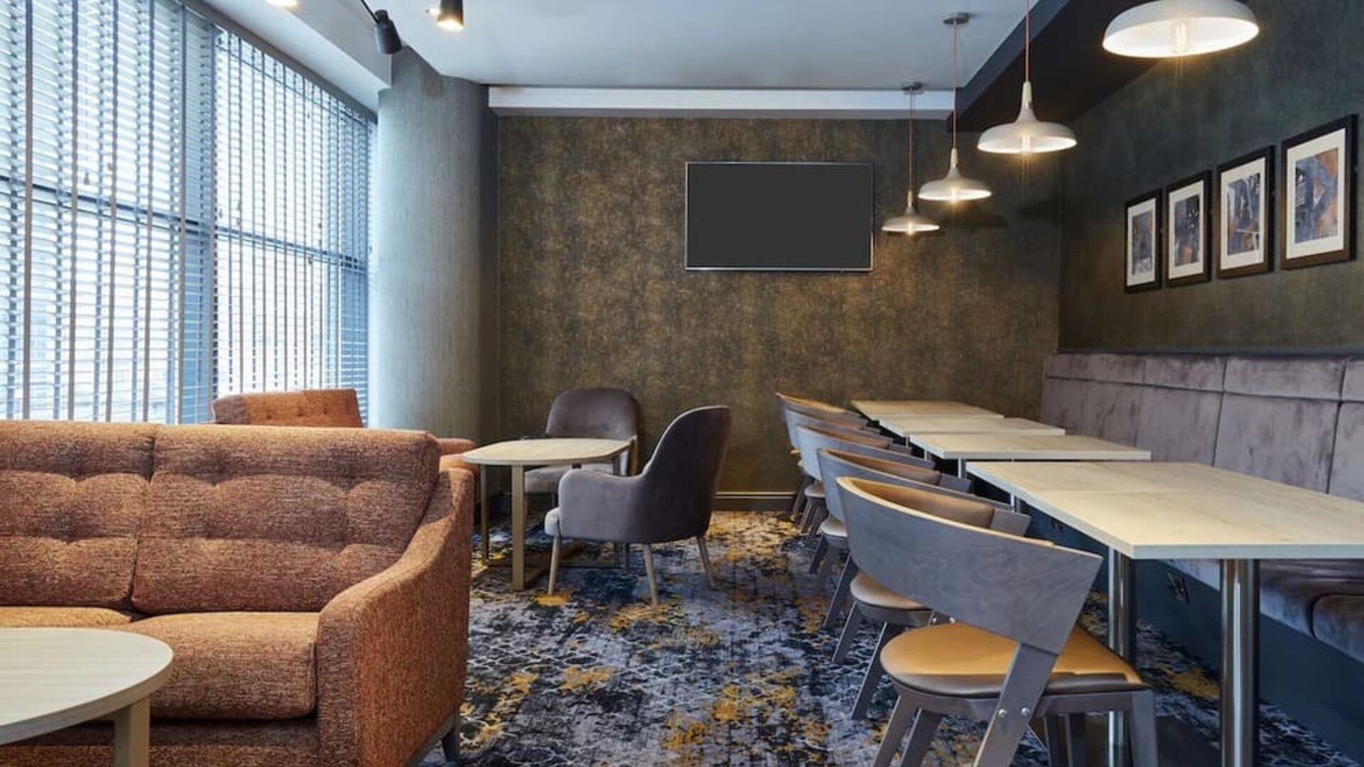 Hotel dining room at Leonardo Hotel Nottingham.