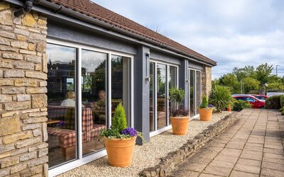 Almondsbury Inn & Lounge