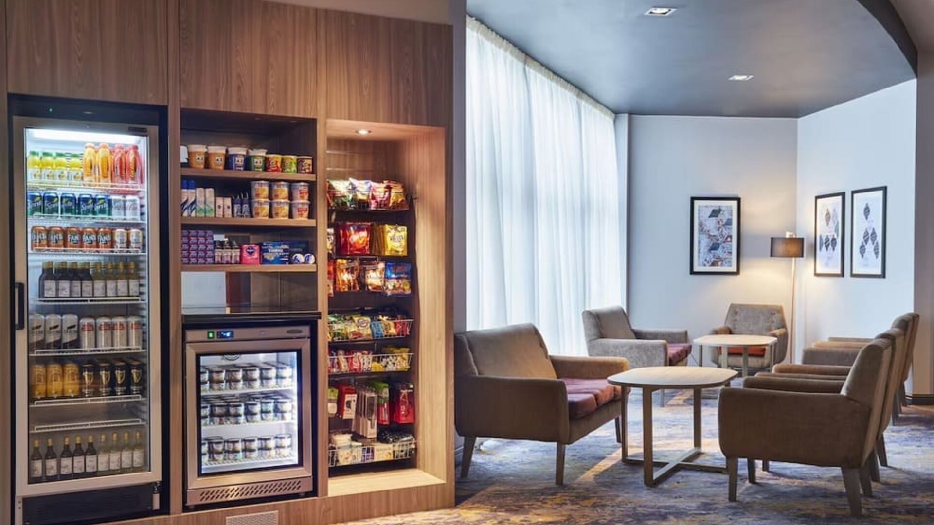 Snack bar at Leonardo Hotel Nottingham.