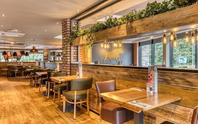Premier Inn Bristol Parkway - M32