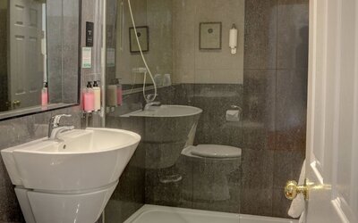 Best Western Henbury Lodge Hotel