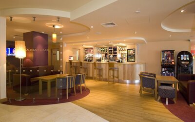 Premier Inn Leicester City Centre - Train Station