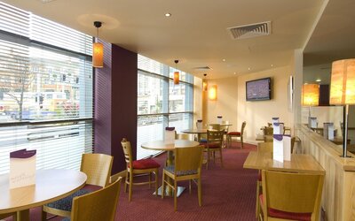 Premier Inn Leicester City Centre - Train Station