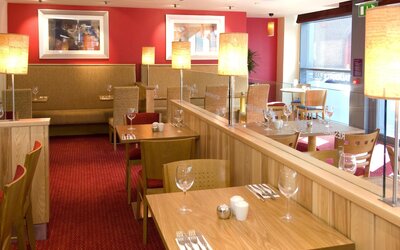 Premier Inn Leicester City Centre - Train Station