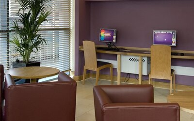 Premier Inn Leicester City Centre - Train Station