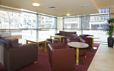 Premier Inn Leicester City Centre - Train Station