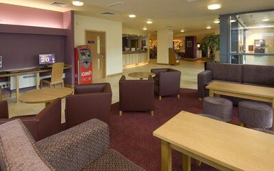 Premier Inn Leicester City Centre - Train Station