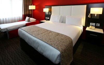 Junior Suite, 1 Queen Bed, Accessible, Non Smoking
