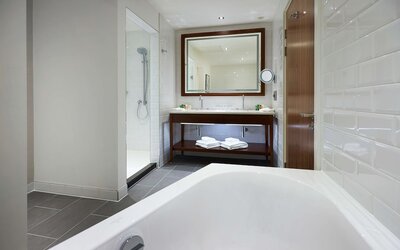Hilton Southampton - Utilita Bowl