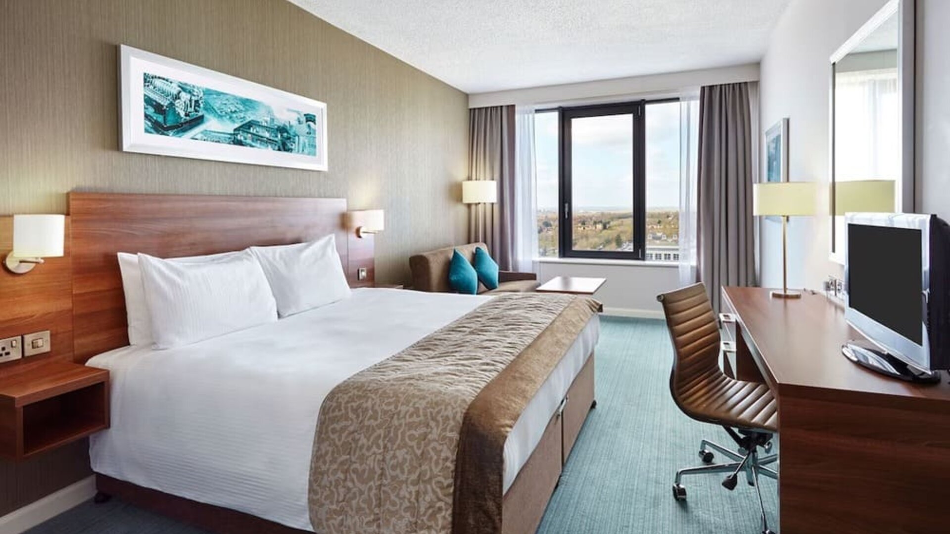 Day use room with work desk at Leonardo Hotel Milton Keynes.