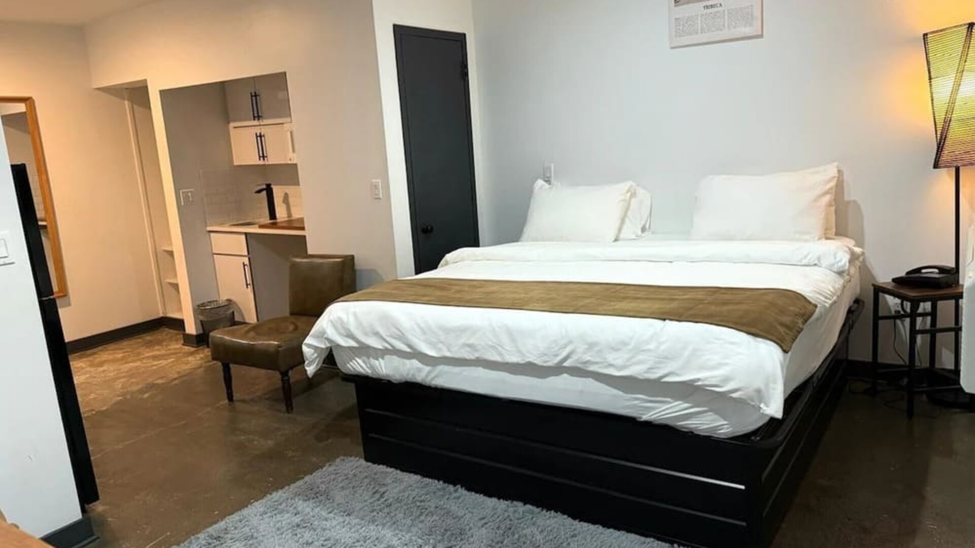 Day use room with kitchen at Tribeca Hotel FiDi.
