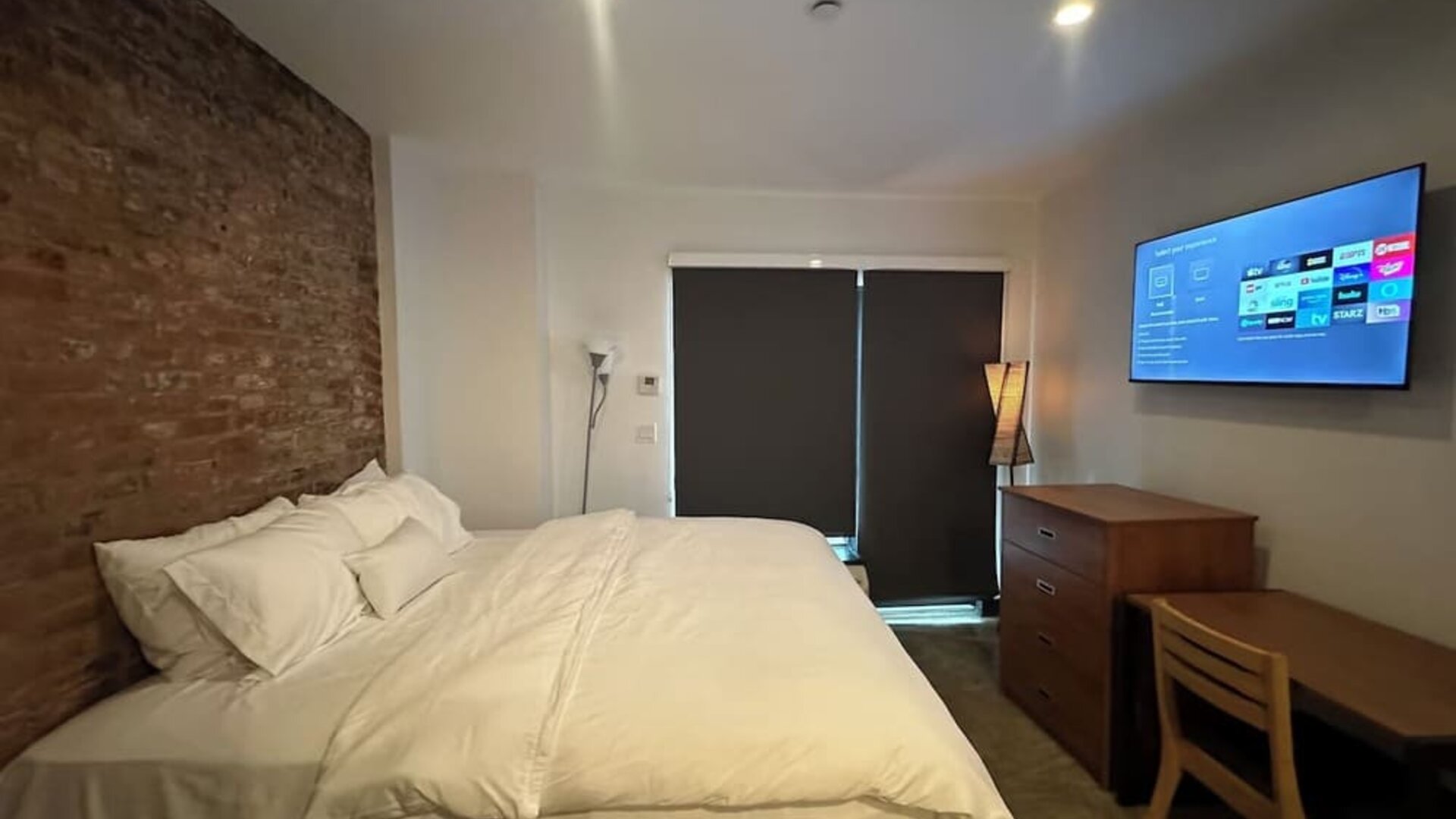 Day use room with work desk at Tribeca Hotel FiDi.