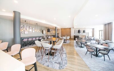 Spacious dining area perfect for coworking at Hampton By Hilton Blackpool.