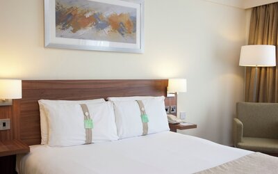 Holiday Inn Stoke on Trent M6, Jct 15 by IHG
