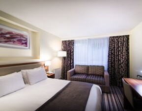 Holiday Inn Stoke on Trent M6, Jct 15 by IHG