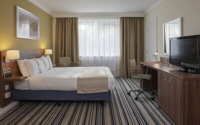 Holiday Inn Stoke on Trent M6, Jct 15 by IHG