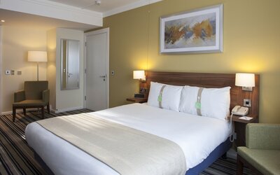 Holiday Inn Stoke on Trent M6, Jct 15 by IHG