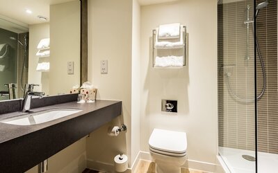 Holiday Inn Stoke on Trent M6, Jct 15 by IHG