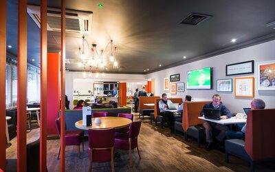 Holiday Inn Stoke on Trent M6, Jct 15 by IHG