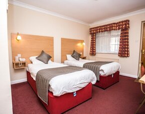 Borough Arms Hotel