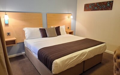 Borough Arms Hotel