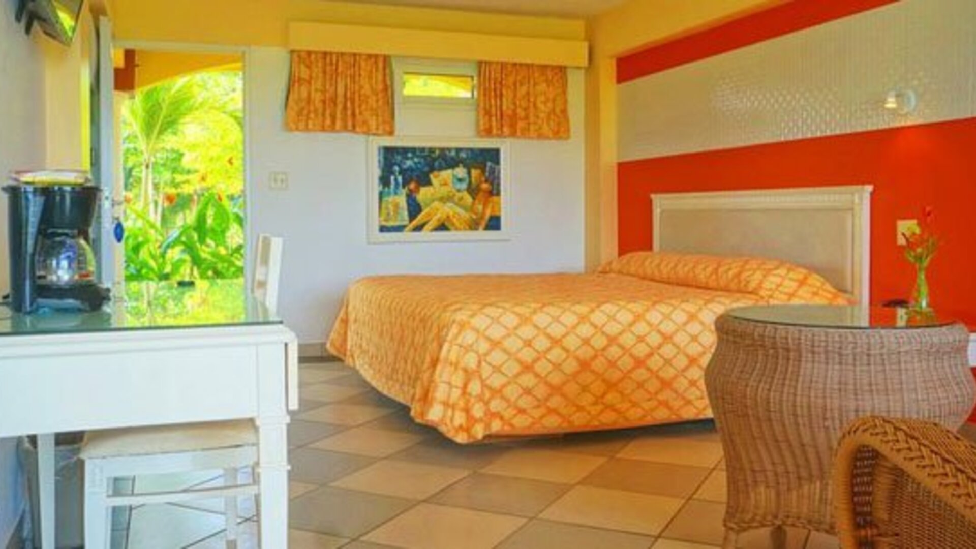 Hotel Las Olas Resort