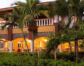 Hotel Las Olas Resort