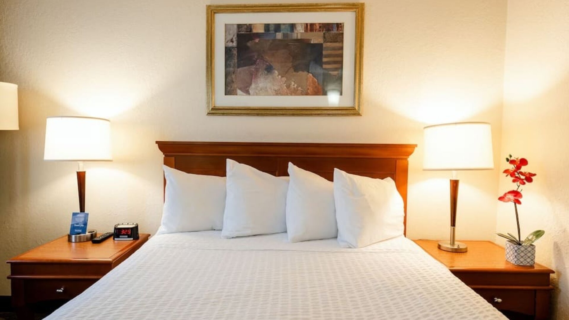 Queen bed at Travelodge Ottawa East.