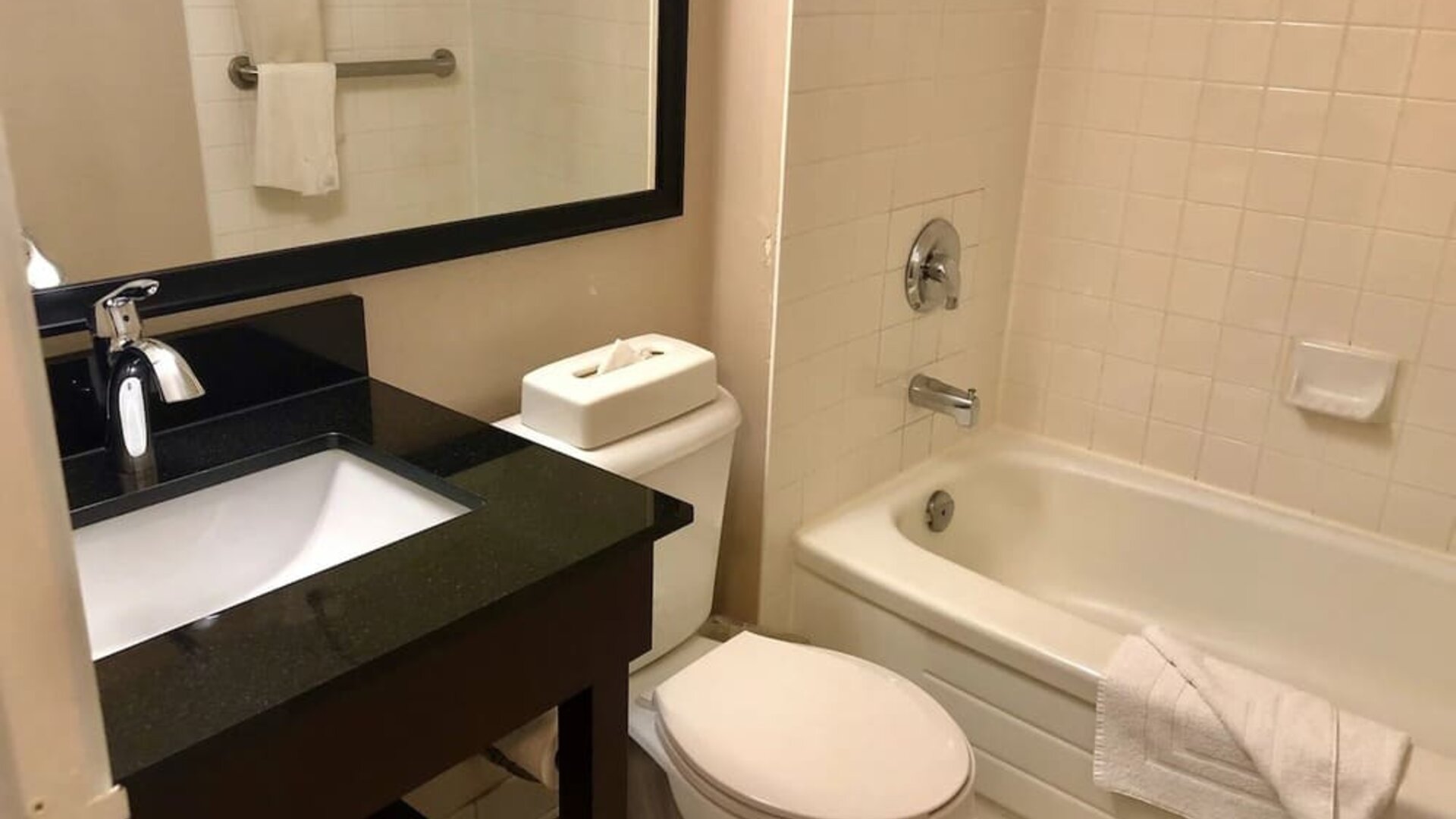 Guest bathroom at Travelodge Ottawa East.