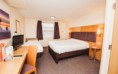 Purple Roomz